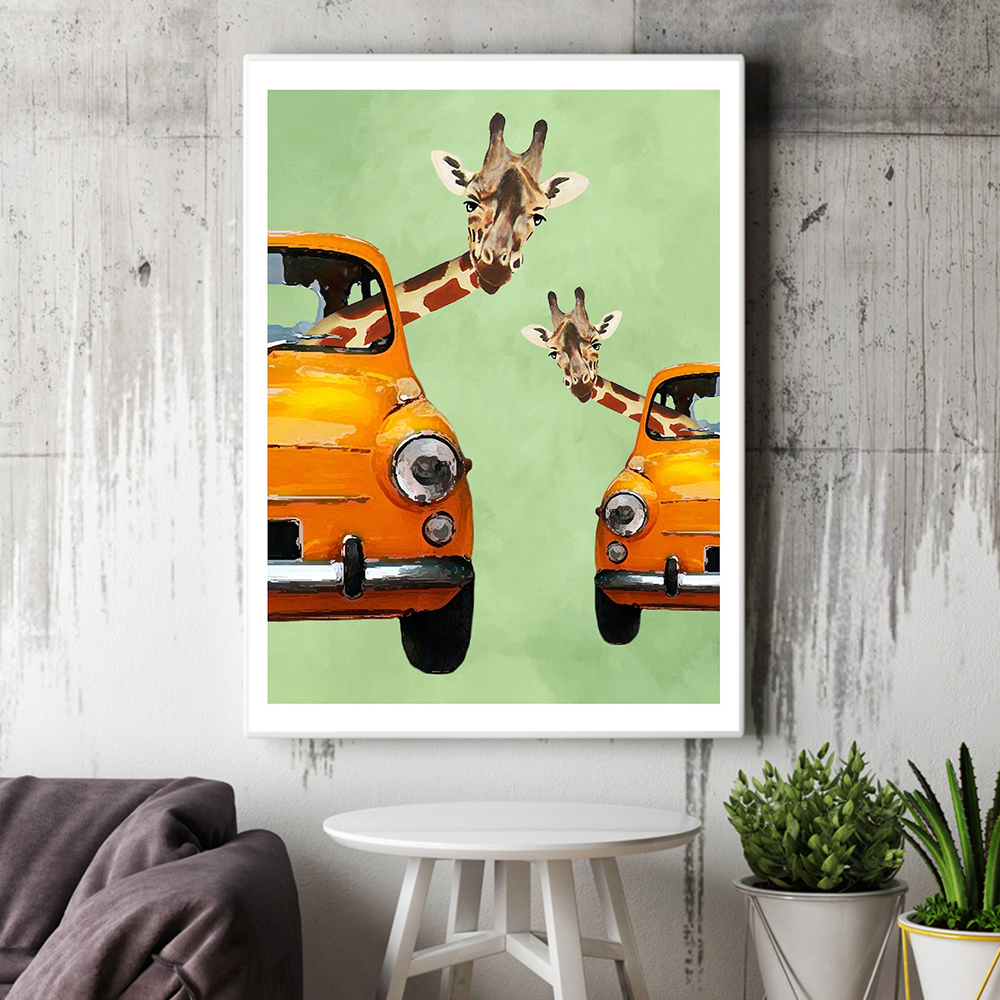Giraffes In Yellow Cars Cartoo - Baby Nursery Yellow Walls reseña y precio